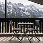 Apartment Les Drus, Alpes Agency, Chamonix, Les Praz, Sleeps 6 *