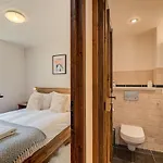Apartment Les Drus, Alpes Agency, Chamonix, Les Praz, Sleeps 6 *