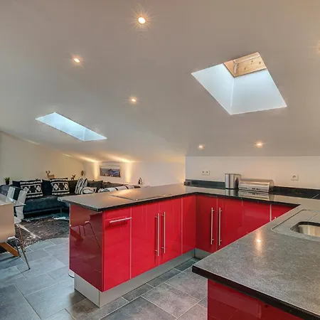 Apartment Les Drus, Alpes Agency, Chamonix, Les Praz, Sleeps 6 * Chamonix