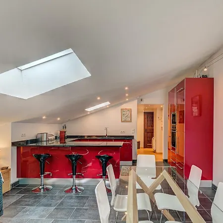 Apartment Les Drus, Alpes Agency, Chamonix, Les Praz, Sleeps 6 * Chamonix