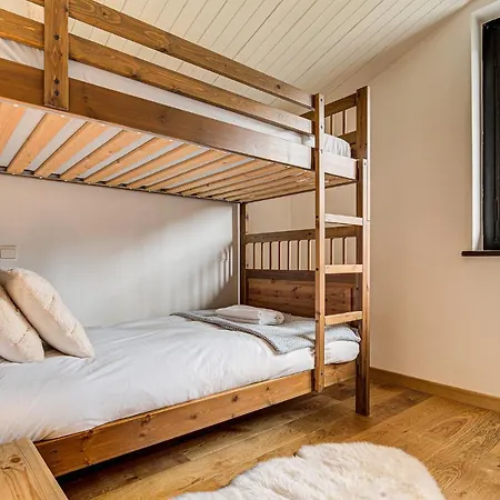 Apartment Les Drus, Alpes Agency, Chamonix, Les Praz, Sleeps 6 *