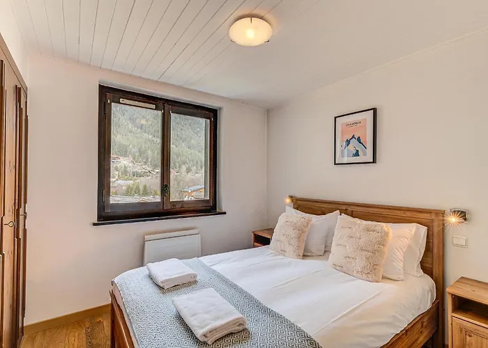 Les Drus - Alpes Travel - - Sleeps 6 Chamonix