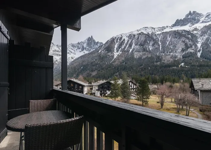 Apartment Les Drus - Alpes Travel - - Sleeps 6 Chamonix