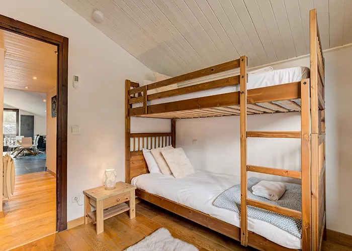 Apartment Les Drus - Alpes Travel - - Sleeps 6 *