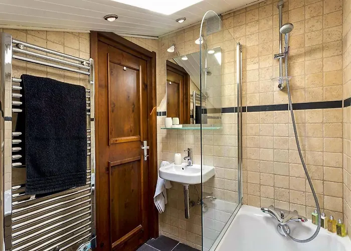 Apartment Les Drus, Alpes Agency, Chamonix, Les Praz, Sleeps 6 Chamonix