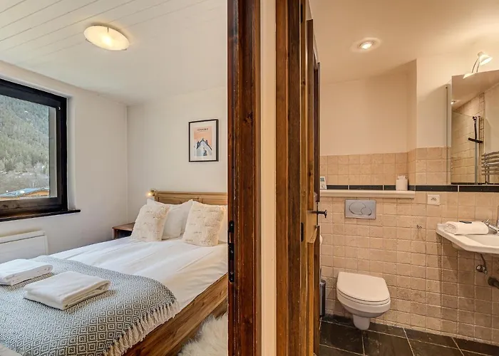 Les Drus - Alpes Travel - - Sleeps 6 *